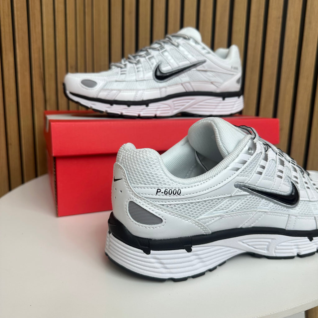 NIKE P6000