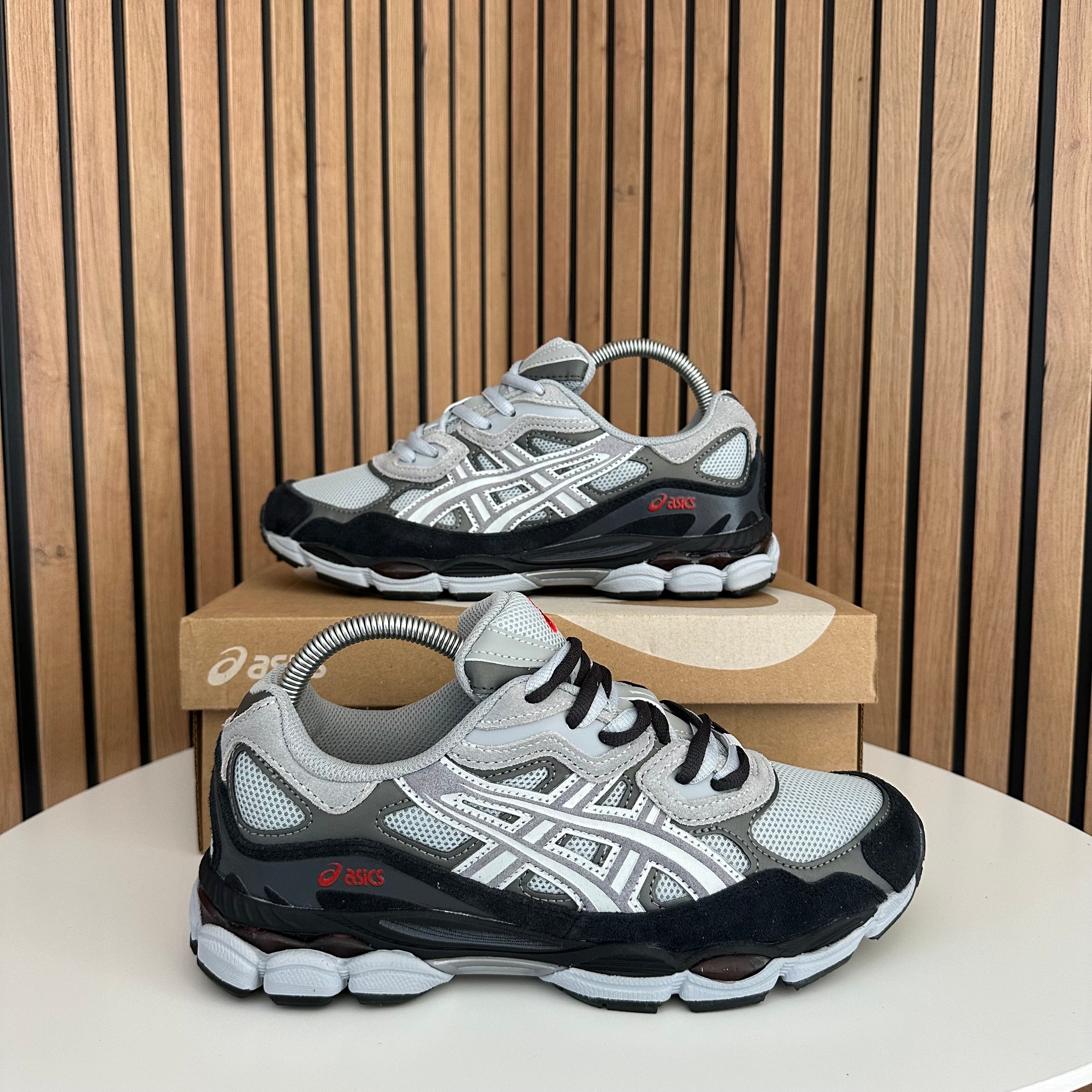 ASICS GEL NYC