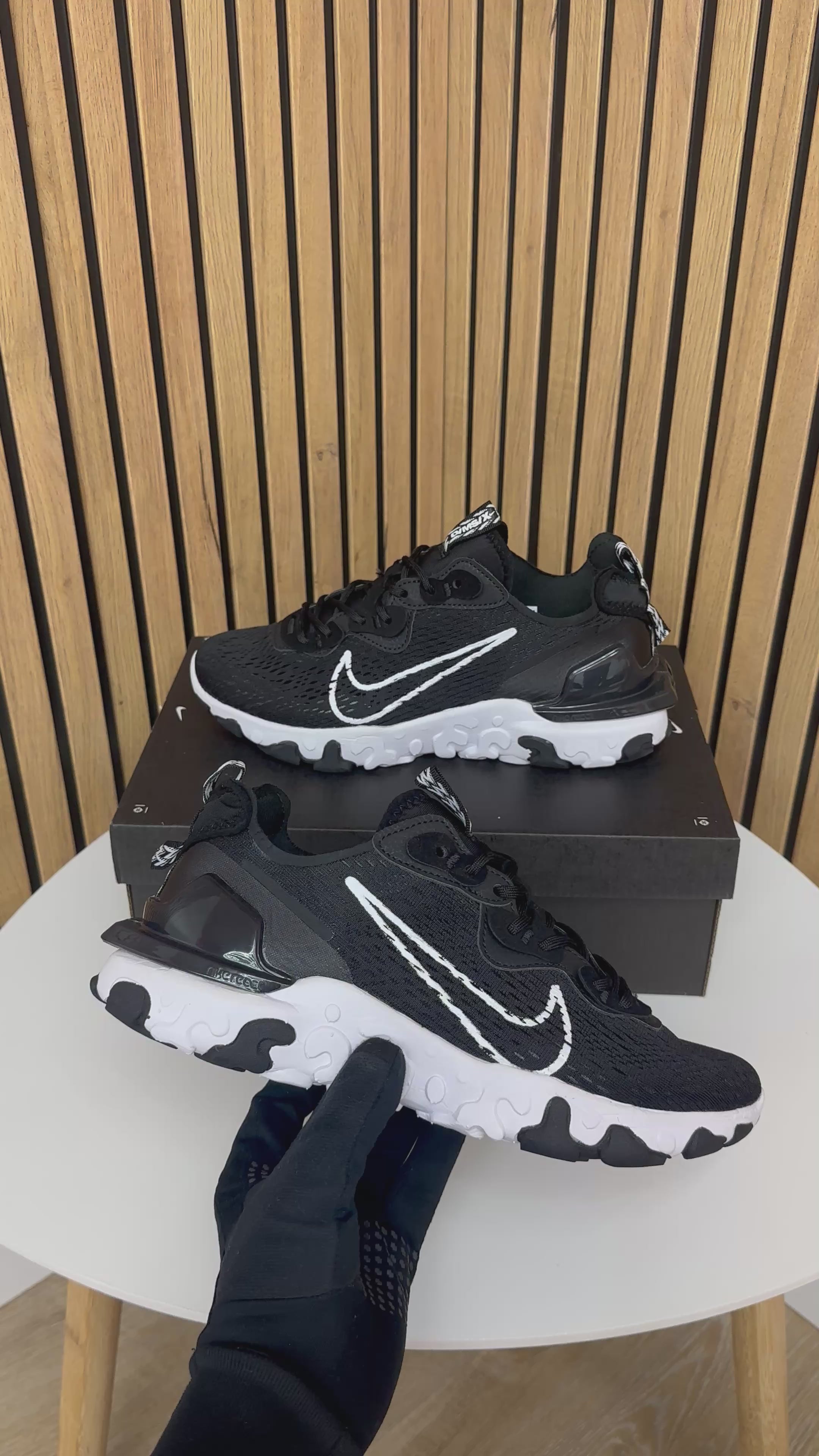 NIKE REACT VISION