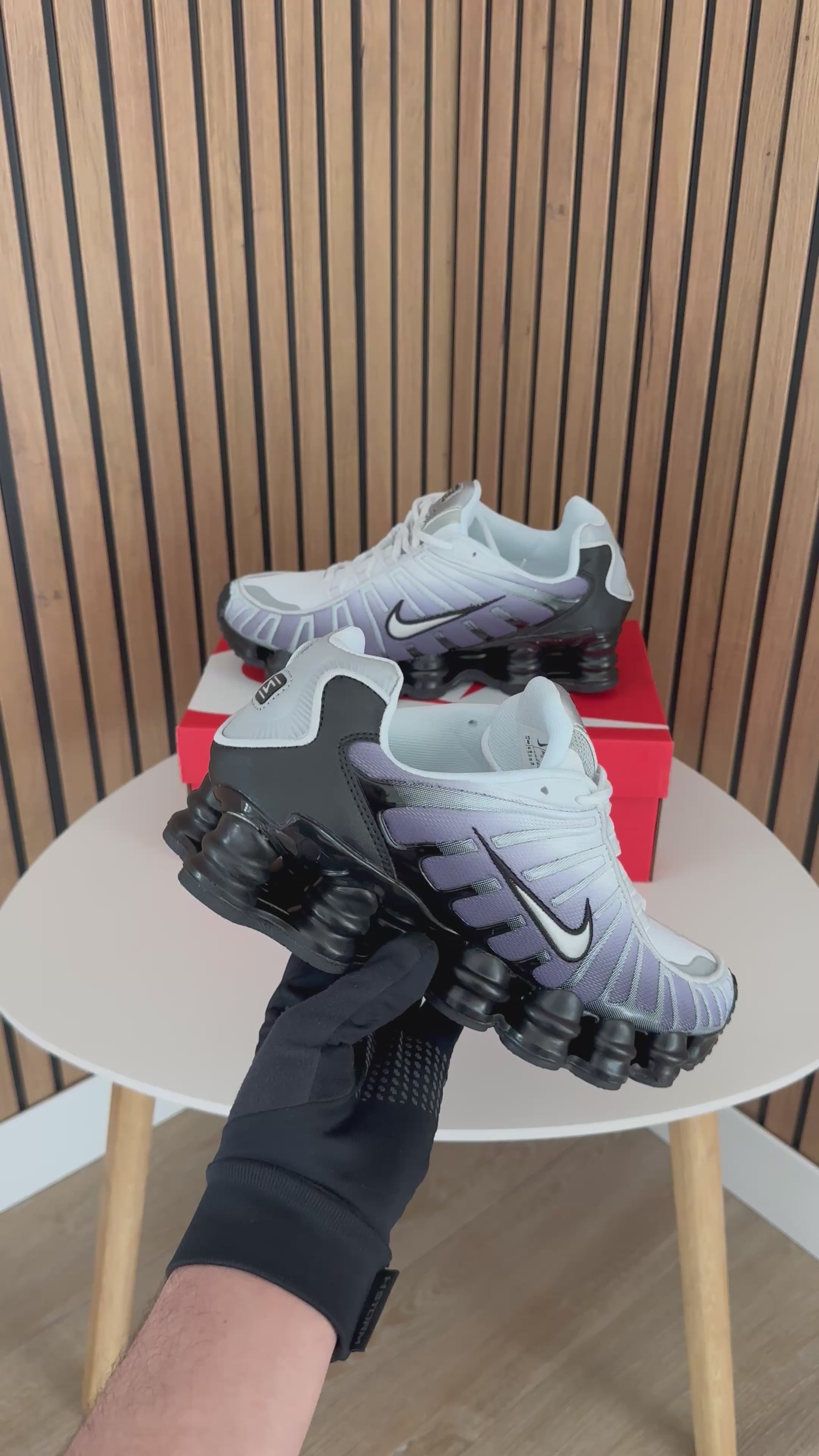 NIKE SHOX TL