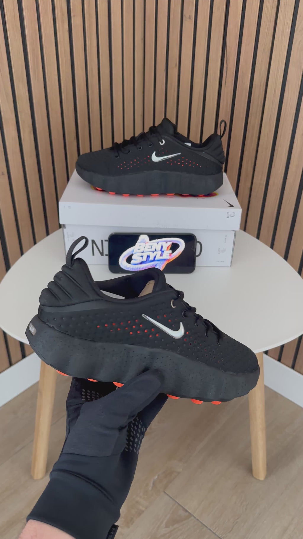 NIKE MIND 002