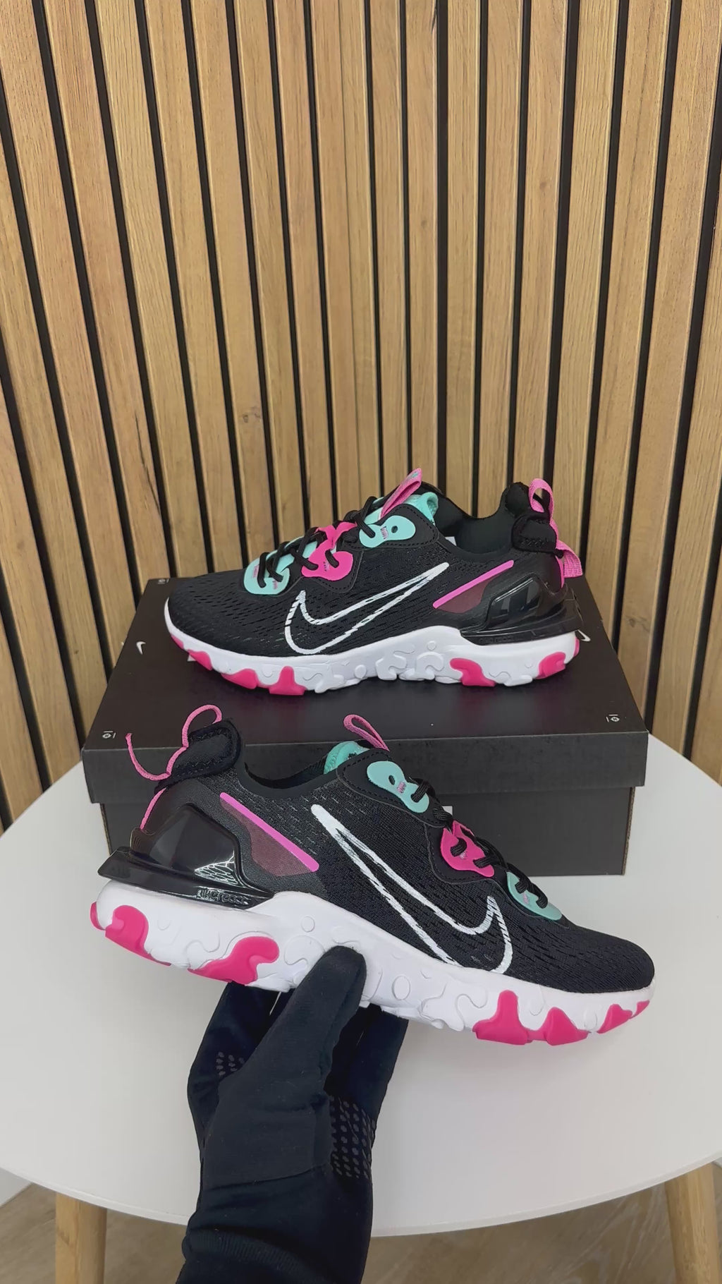 NIKE REACT VISION
