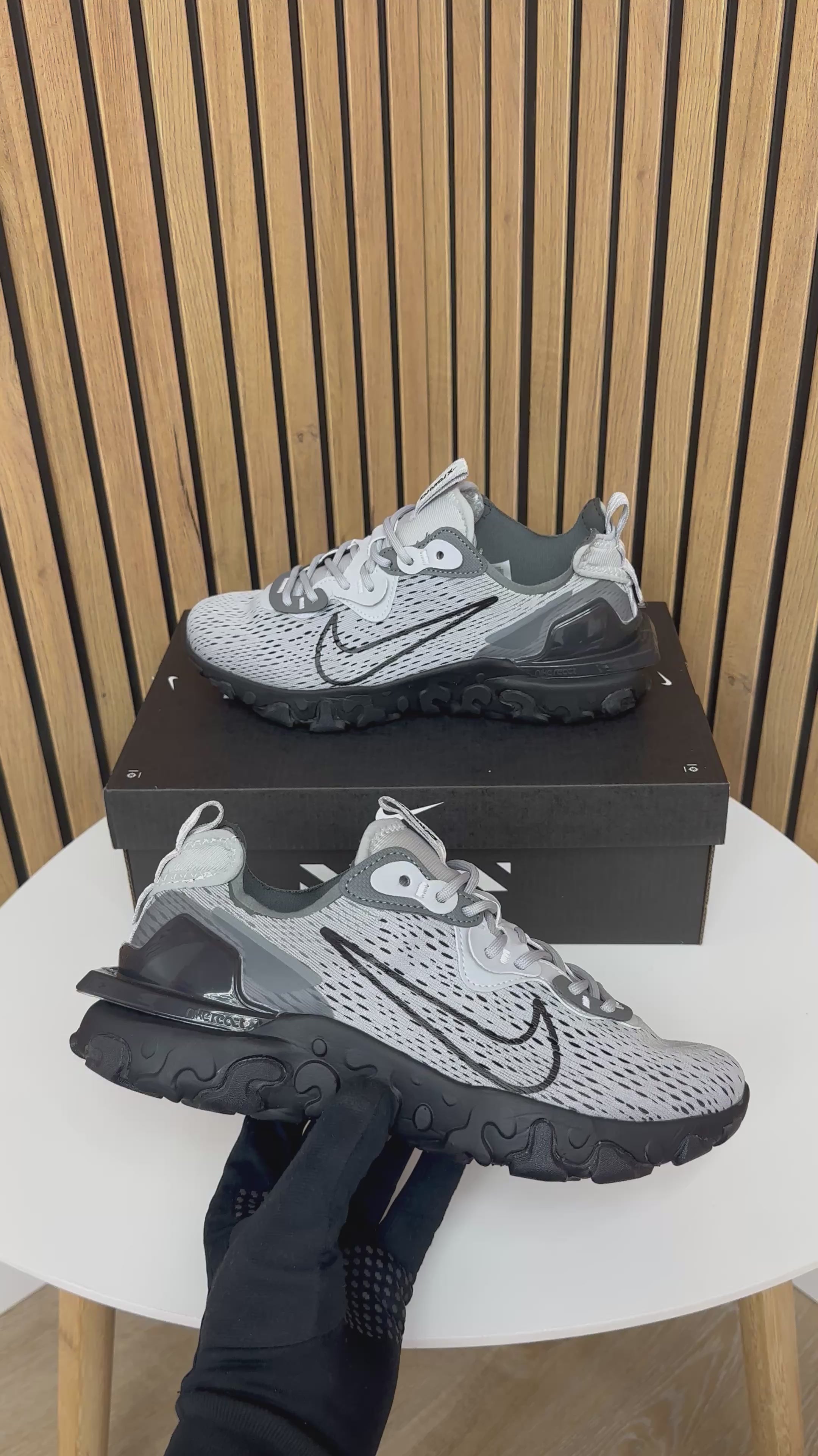 NIKE REACT VISION