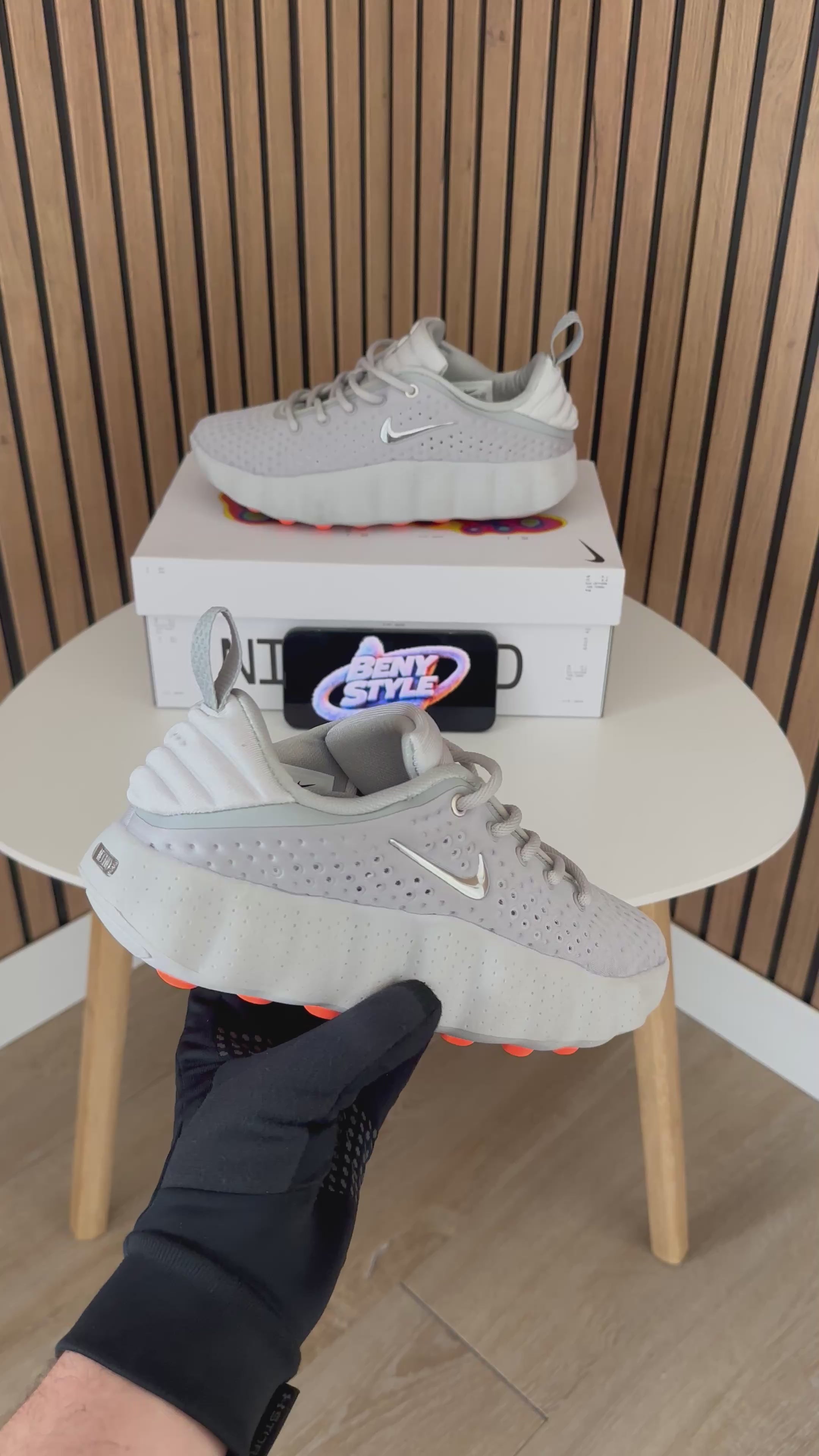 NIKE MIND 002
