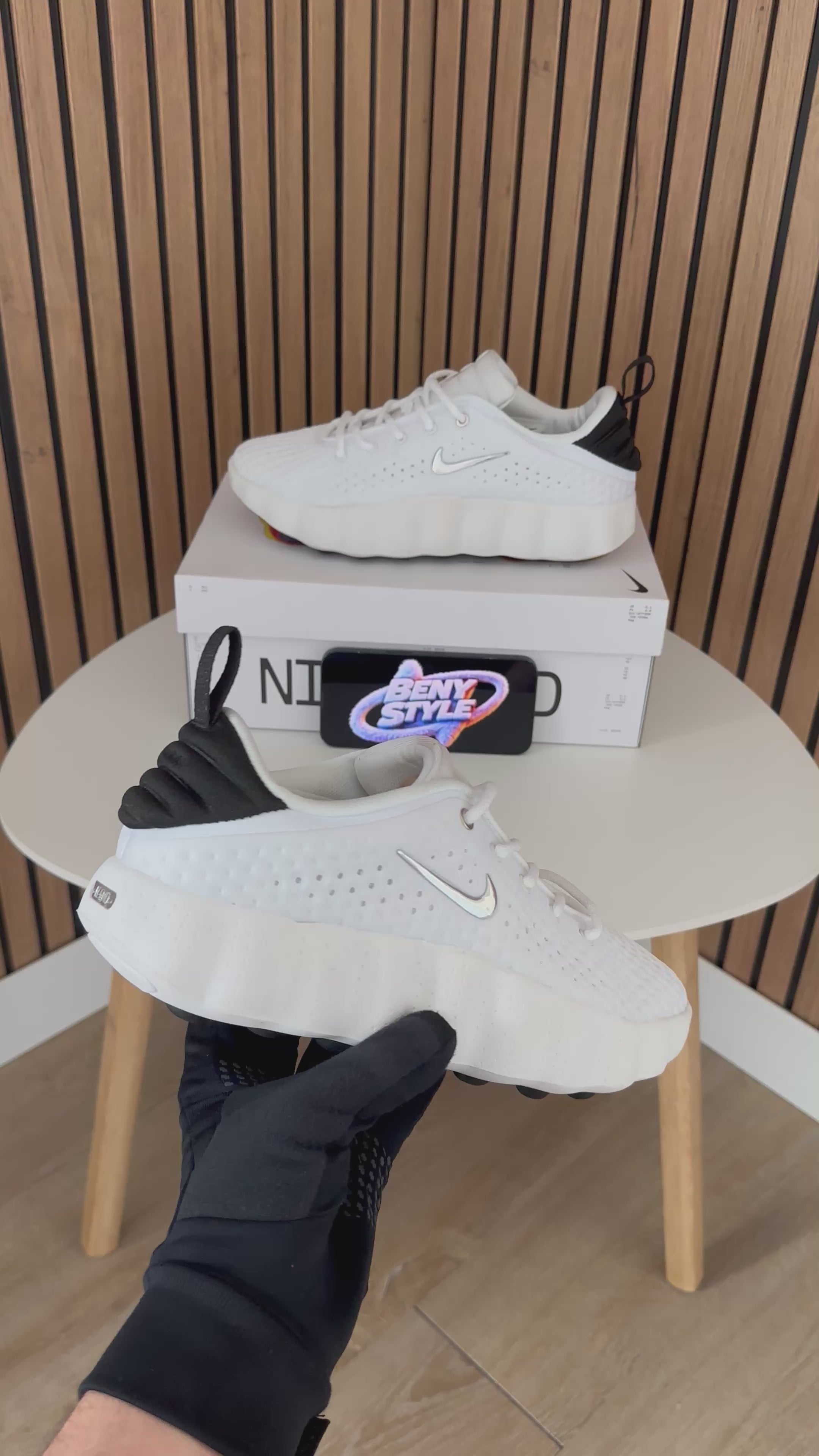 NIKE MIND 002