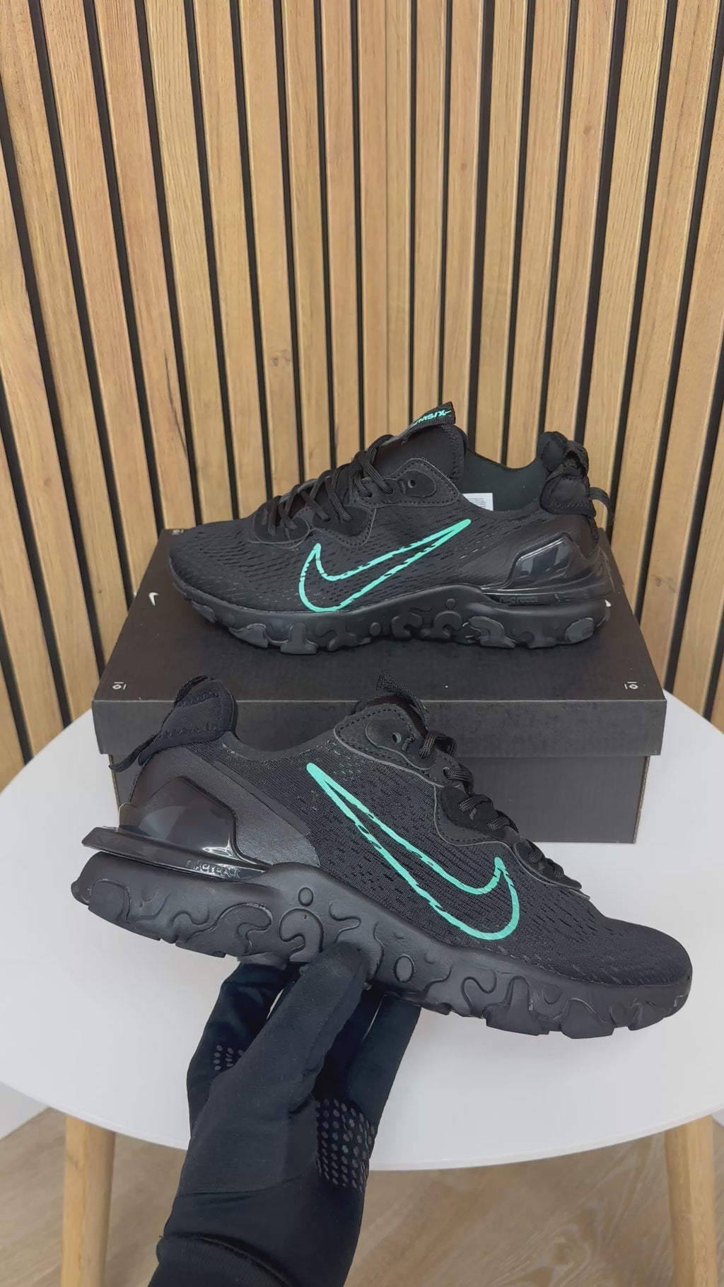NIKE REACT VISION